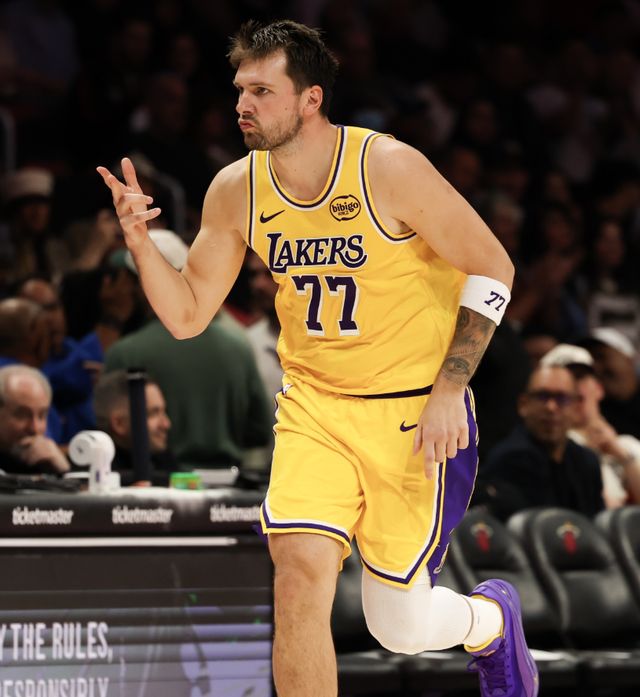 湖人9连胜遭终结 东契奇数据刷子成关键败因