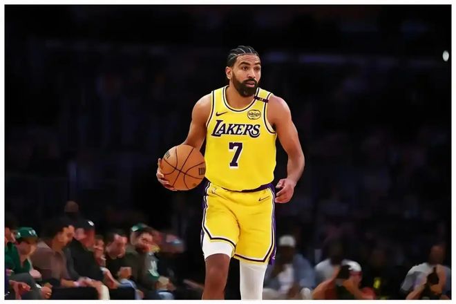 文森特湖人三年难获认可 肯纳德交易后爆发成关