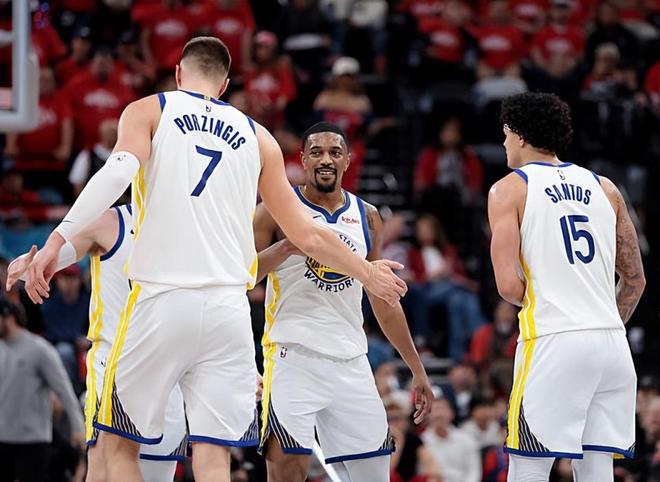 勇士逆转快船晋级季后赛 波尔津吉斯关键表现助